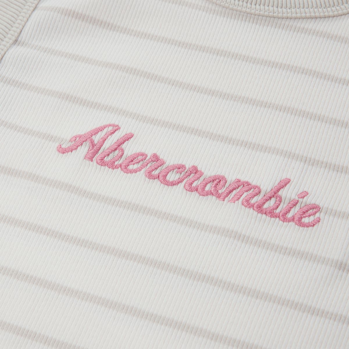Abercrombie Essential High Neck Tank Jet Stream