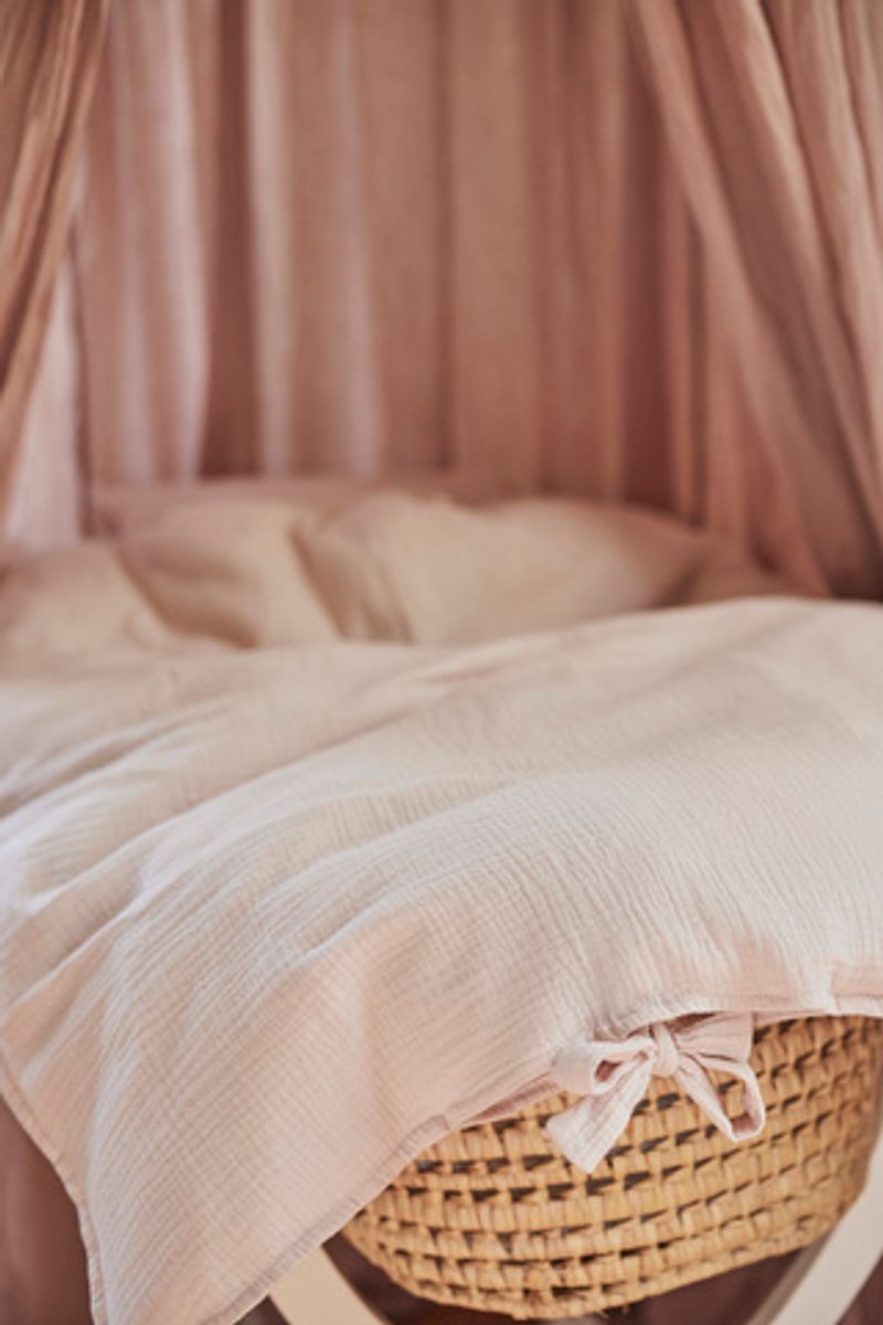 Oh, Poppy! Vega Musselin Sengetøy Baby Powder Pink