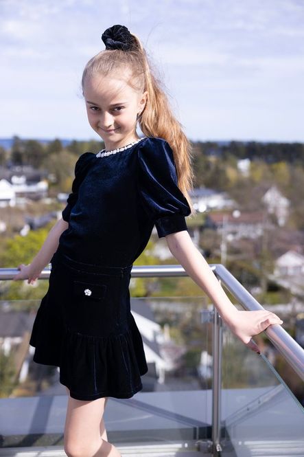 Hovedbilde Vilje & Ve Emma Velvet Topp Dark Navy